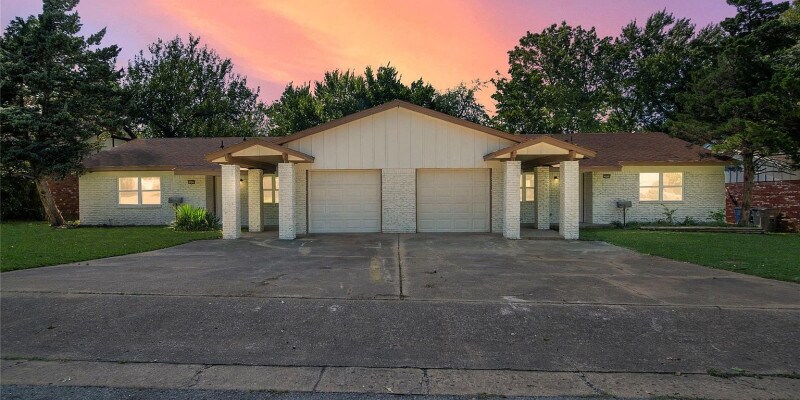 Primary Photo - Lafortune Park Duplex