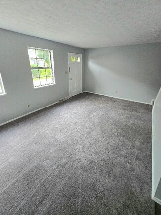 Building Photo - 7046 Paxton Rd