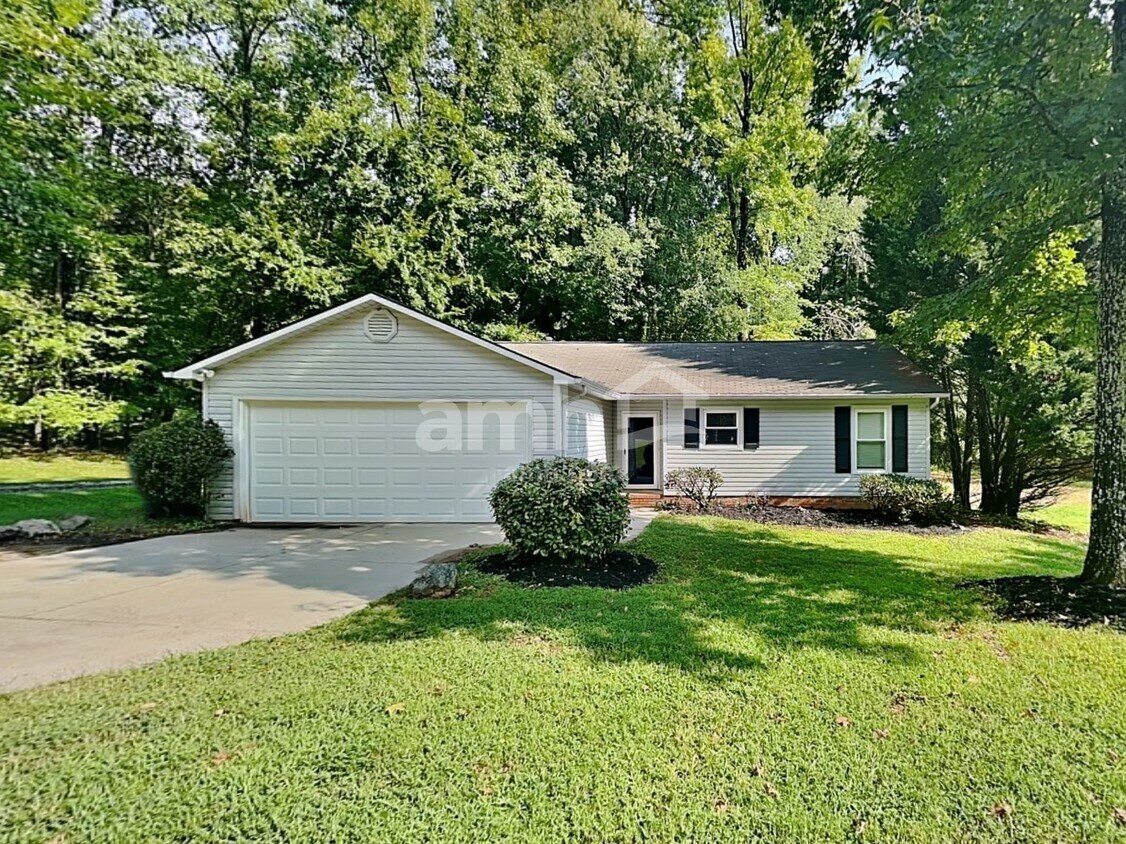 Primary Photo - 5008 Lonita St