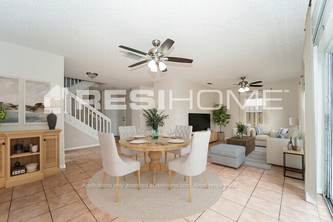 Foto del edificio - 3076 Sunset Ln