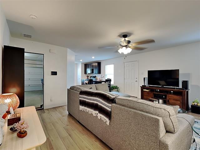 Foto del edificio - 5603 Elwood Dr