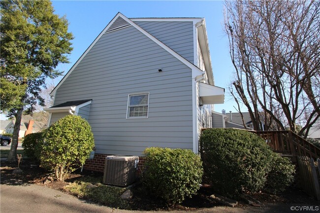 Building Photo - 13001 Chimney Stone Ct