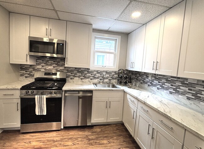 Foto del edificio - 245 South Grant St