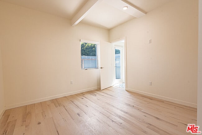 Building Photo - 7273 Birdview Ave