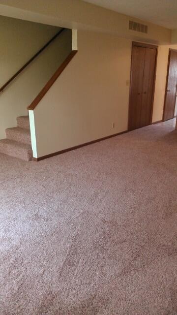 Sala de estar - 26 Westview Dr