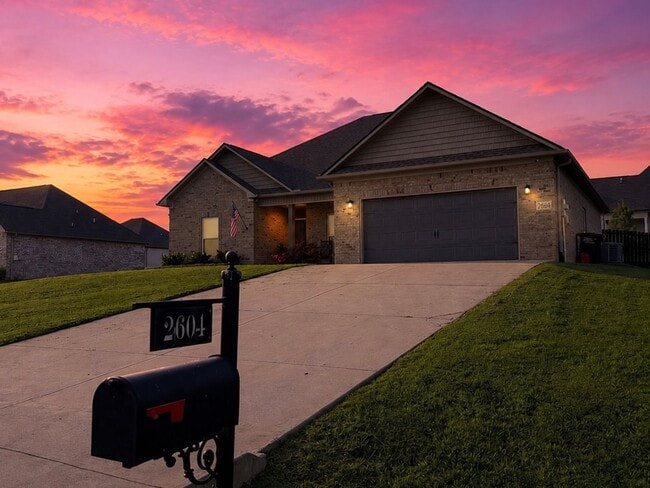 Photo - 2604 Etna Dr House