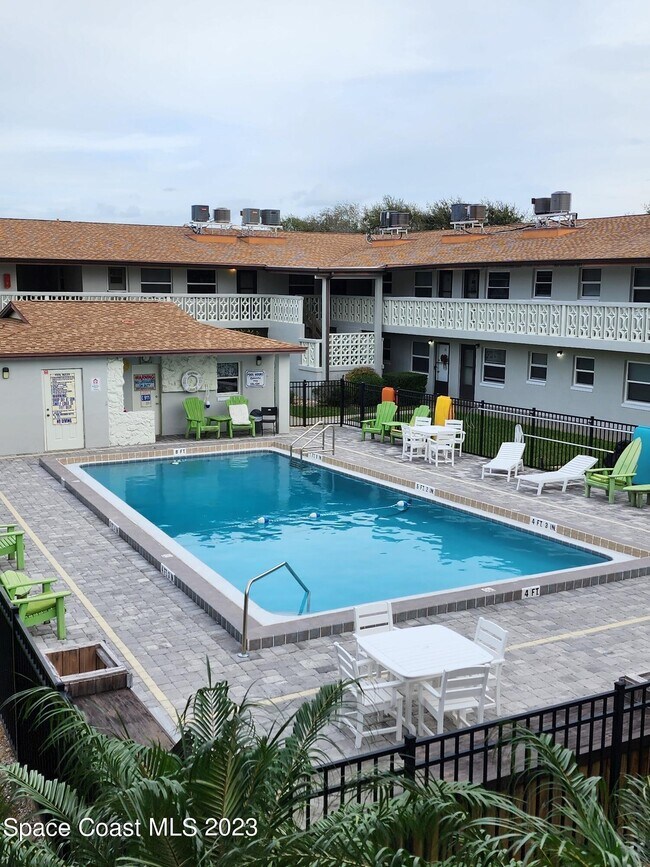 Foto del edificio - 5600 N Banana River Blvd