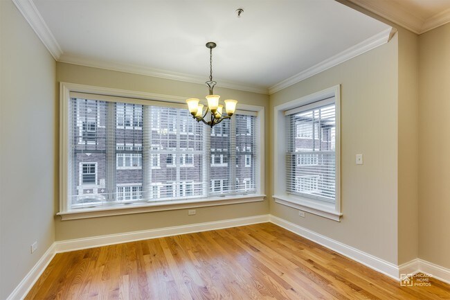 Foto del edificio - 632 Hinman Ave