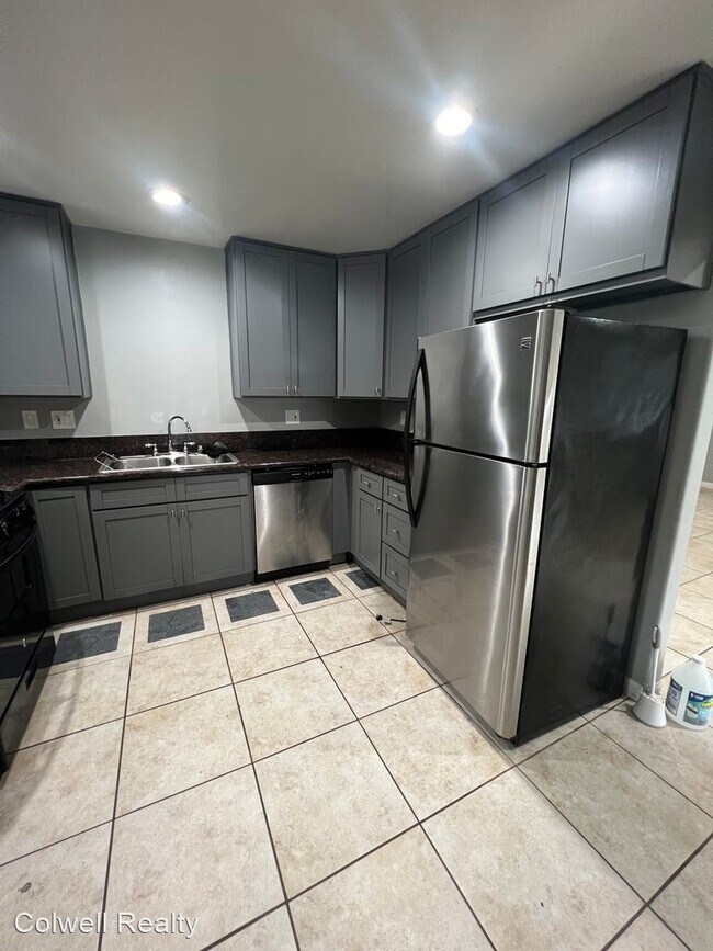 Building Photo - 3 br, 2 bath House - 562 7th Street