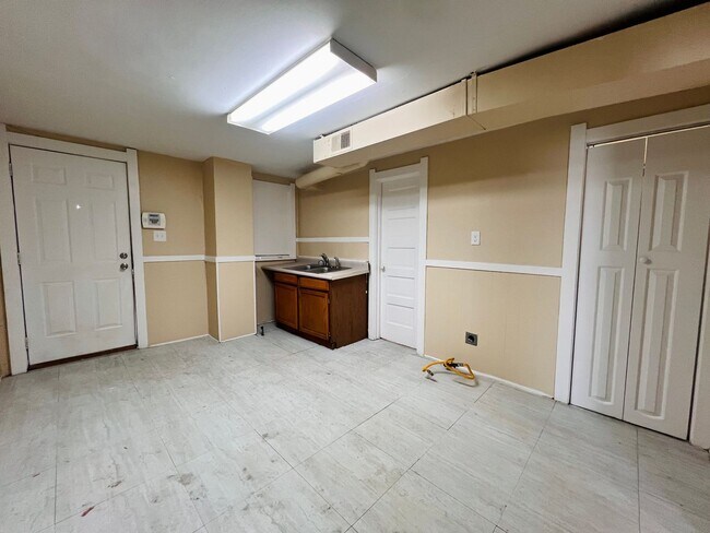 Foto del edificio - 3010 Warsaw St