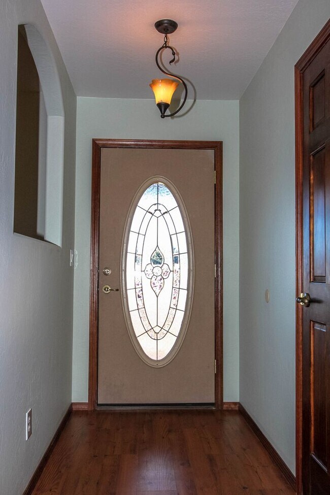Foto del edificio - 3 Bedroom Home on 2.5 acres in Chino Valley