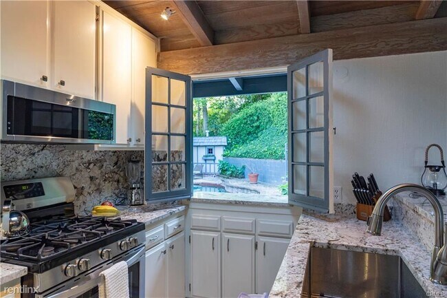 Foto del edificio - 2 br, 1.5 bath House - 15100 Del Gado Dr