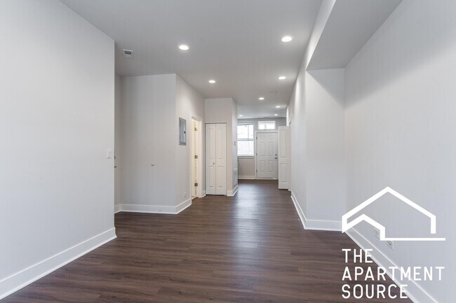 Foto del edificio - 4354 N Troy St