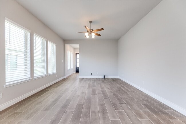 Building Photo - 9504 Longhorn Ln