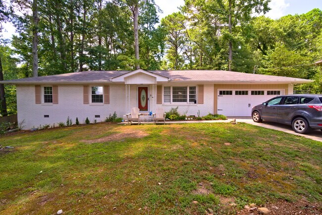 Foto del edificio - 680 Smithstone Rd SE