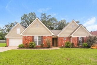 Building Photo - 13227 Sandbourne S