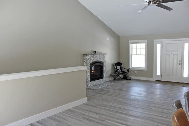 Building Photo - 3756 Province Lake Rd