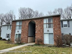 Building Photo - 12-7 Phoenix Ct