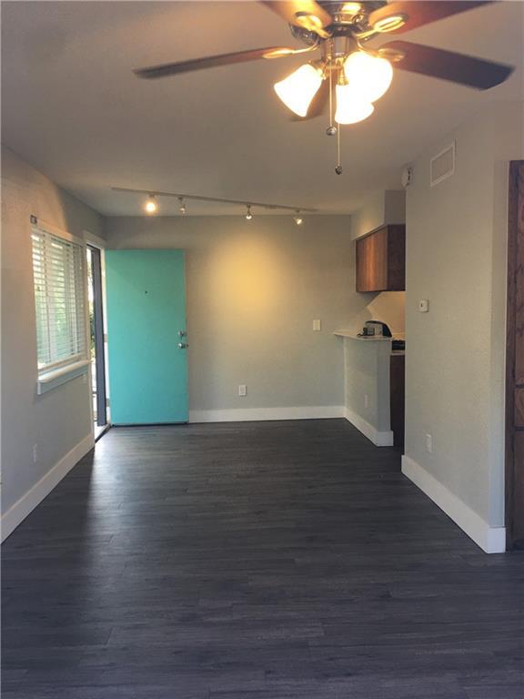 Foto principal - 624 W 37th St