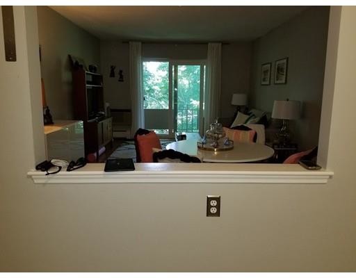 Foto del edificio - 135 Granite Ave