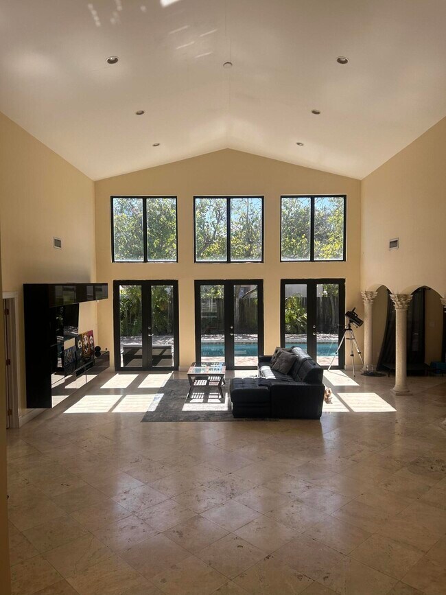 Foto del edificio - 9940 SW 38th St