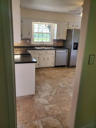 Building Photo - 4891 Randolph Summer Shade Rd