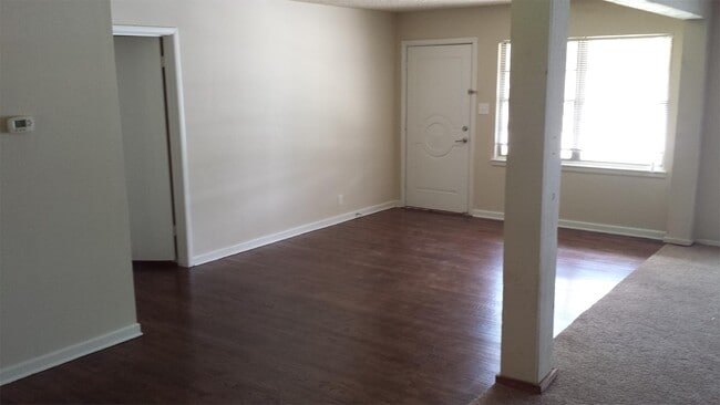 Photo - 508 Souder Dr House