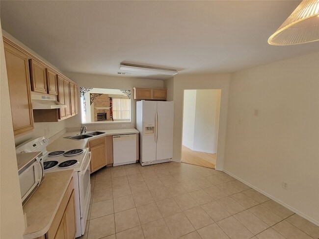 Foto del edificio - 108 Roosevelt Ct