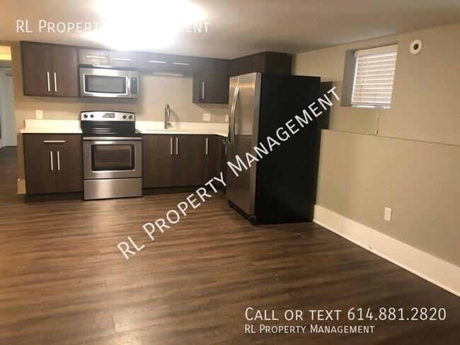 Building Photo - Renting for the 2024-2025 school year- Ful...