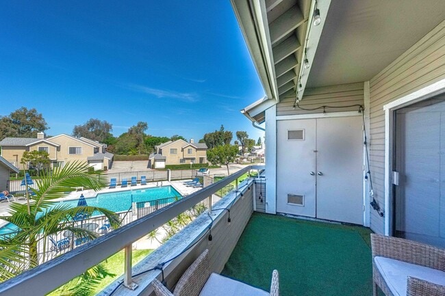 Gated 2BR Condo with Pool View - Gated 2BR Condo with Pool View