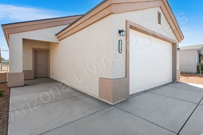Foto del edificio - NEW CONSTRUCTION HOME