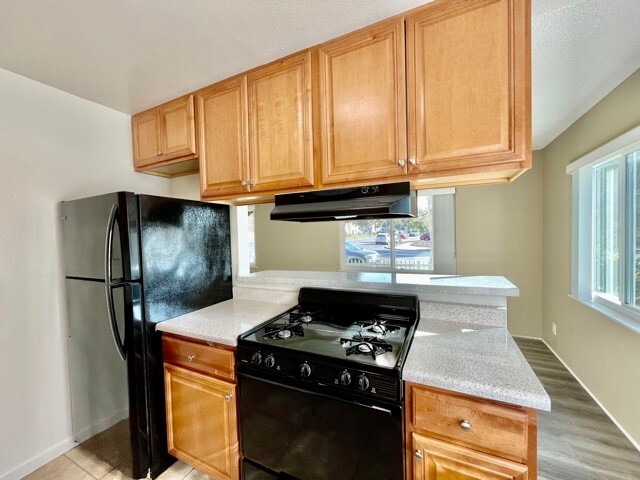 Foto del edificio - 2964 Peppertree Ln
