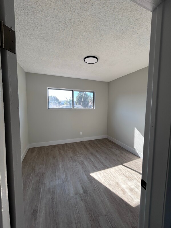Building Photo - 648 W 92nd St