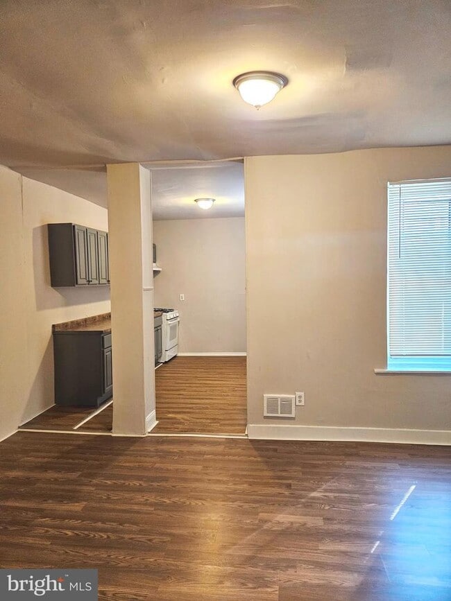 46 W Rockland St, Philadelphia, PA 19144 Townhouse for Rent in