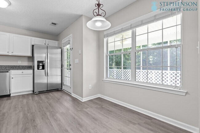 Foto del edificio - 128 Pennbrook Ln