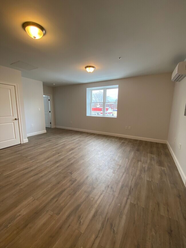 Living area - 37 Water St