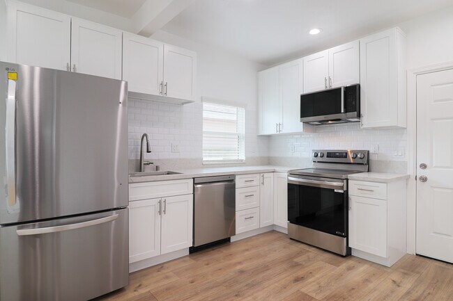 Foto del edificio - 4538 1/2 Dozier St