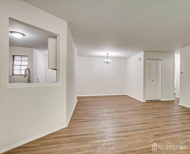 Building Photo - 2006 Bayhead Dr