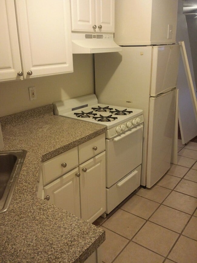 Interior Photo - Suburban Square Apartments