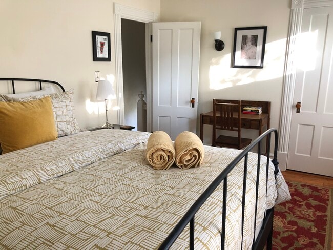 Building Photo - 81 N Willard St