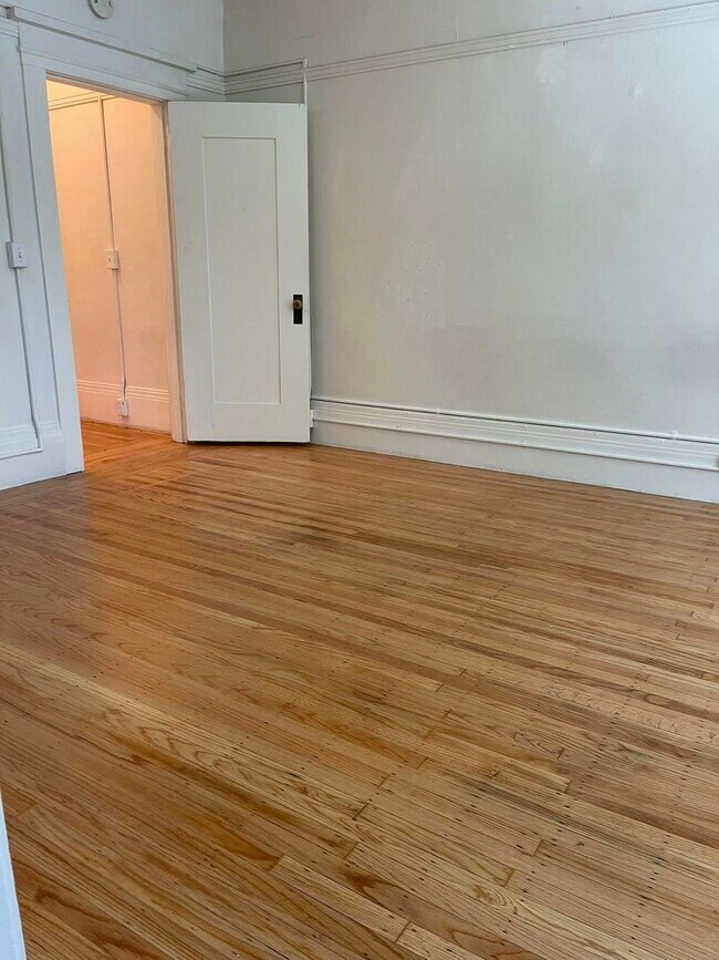 2525 Durant Ave Unit 37, Berkeley, CA 94704 Room for Rent in