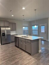 Building Photo - 848 Finchley Dr