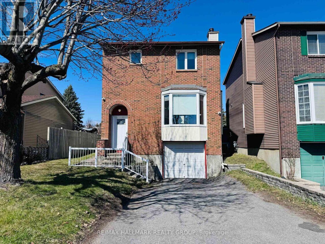 Primary Photo - 13 Coolspring Crescent