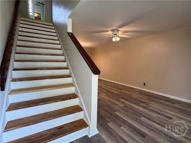 Building Photo - 57 Soling Ave