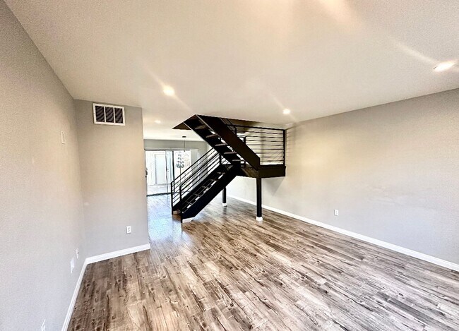 Foto del edificio - ***$500-OFF MOVE IN (IMMEDIATE) SPECIAL***...