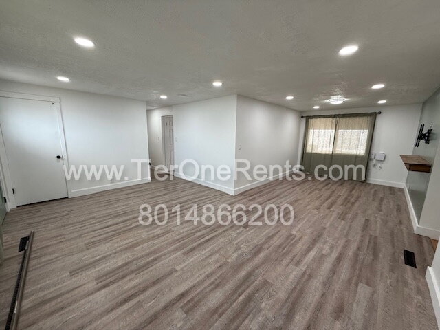 Building Photo - NO DEPOSIT option available for qualified ...