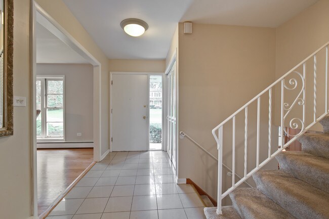 Building Photo - 1172 Timber Ln