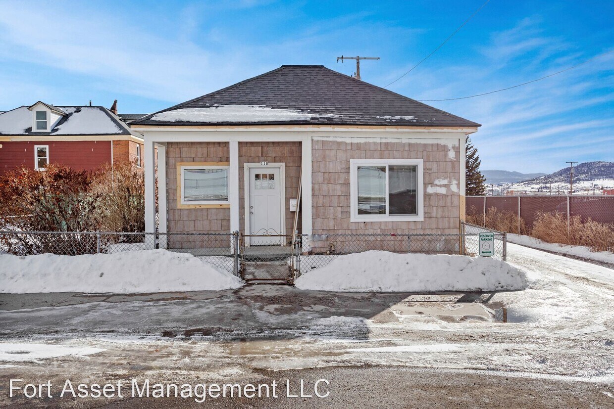 3 br, 1 bath House 118 E Platinum St. House Rental in Butte, MT