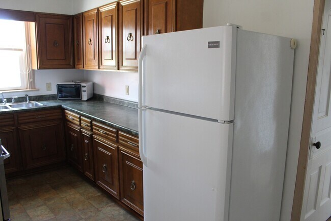 Building Photo - Semi Detached