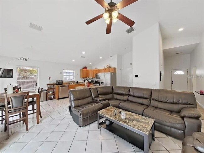 Foto del edificio - 6512 N 24th St